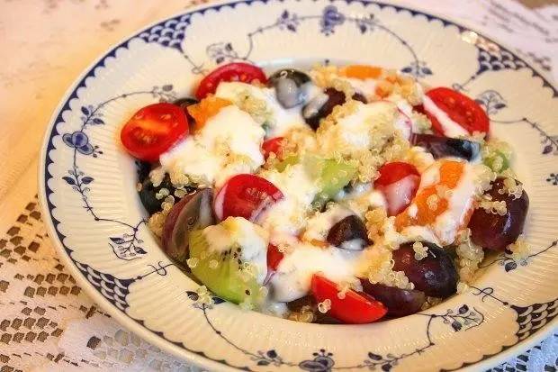 酸奶和面粉怎么做简单又好吃,让酸奶更好吃