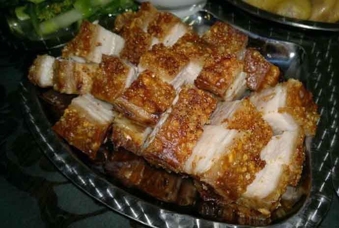 怎么做广式脆皮烧肉,广式脆皮烧肉步骤