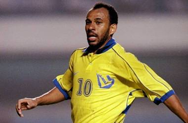 没有之一！中国最土豪外援来华自带两仆人和30万美金零花钱