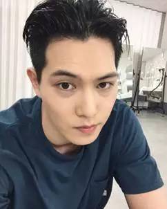 适合秋冬喷入门的男性香水,春夏香水推荐男高级用法