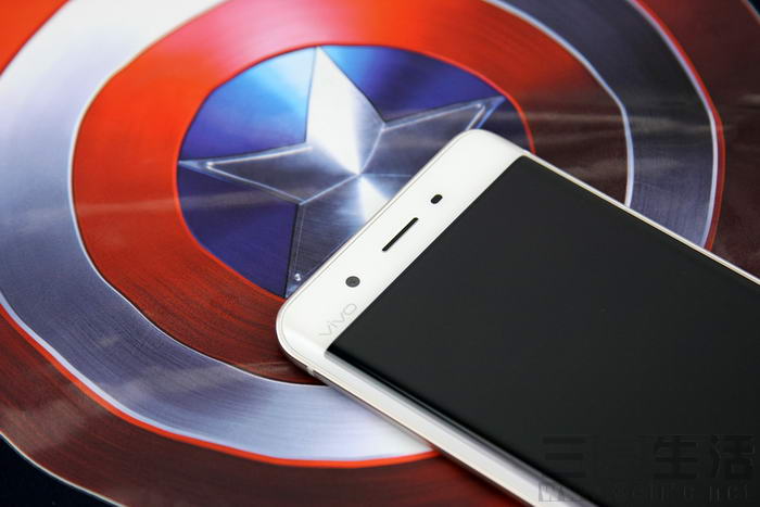 vivoxplay5体验,vivoxplay5标准版和旗舰版