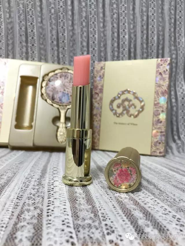 whoo后拱辰享专柜套盒多少钱,whoo后拱辰享免税店和专柜