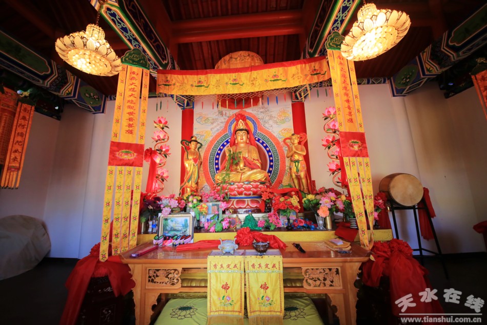 又到花开烂漫时下一句,清明出游来汤峪踏青泡温泉