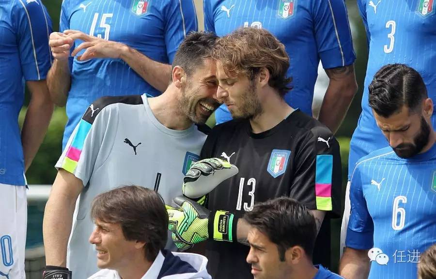 瓒崇悆鍜垖瑙嗛,瓒崇悆鍘熷湴鑸旂悆