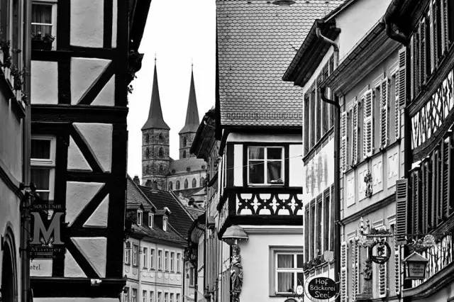 去欧洲旅游回来可以买什么,去欧洲旅游可以玩什么