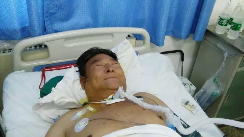 小编含泪告知：75岁的“谢傻子”重病住进矿三院