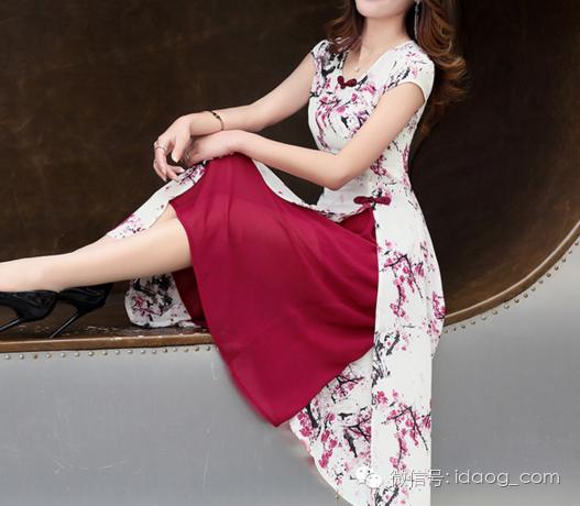 女夏季小碎花吊带裙潮款,夏季碎花温柔气质复古