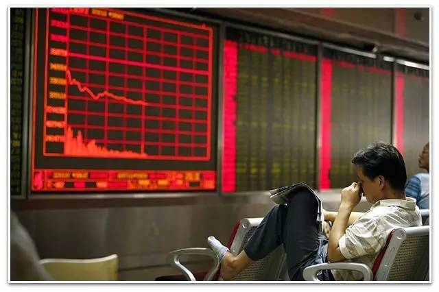 鎶曡祫鎬绘槸鍙樺够鑾祴,鎶曡祫涓殑鍥涘杞洖