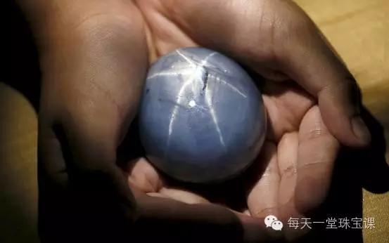 浪漫的星光宝石,实现每个女人的公主梦,不败家,能升值!