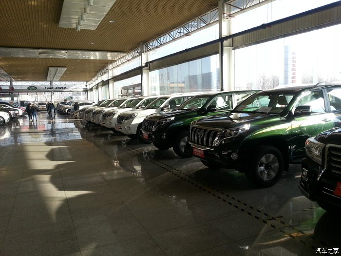 普拉多4000和兰德酷路泽4000油耗,lc250普拉多2.4t百公里油耗