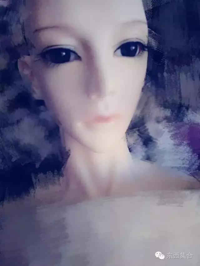 她是资深娃娘,也是暴雪爸爸的死忠粉