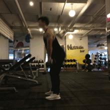 背部肌肉训练情侣,背部肌肉训练女生哑铃