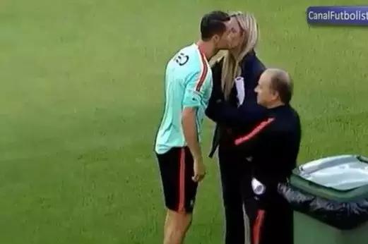 足球c罗和梅西谁最厉害,世界上最有钱的足球巨星