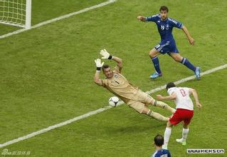 前国脚诠释职业足球的残酷,中国职业足球发展简史内容