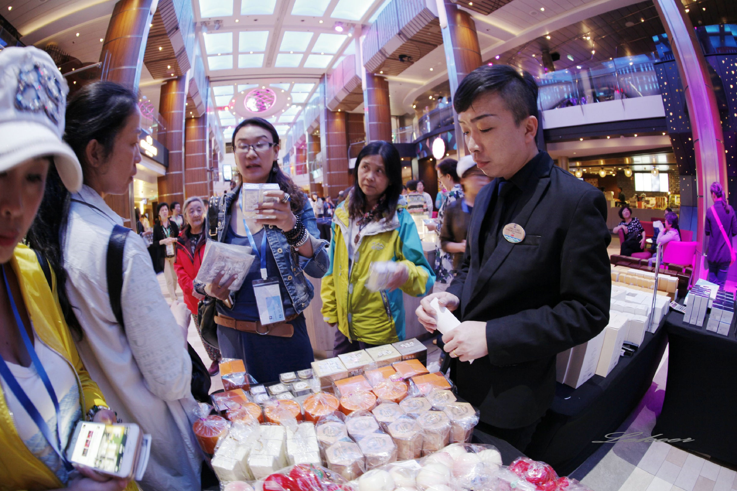 海洋量子号游记,如何乘坐海洋量子号