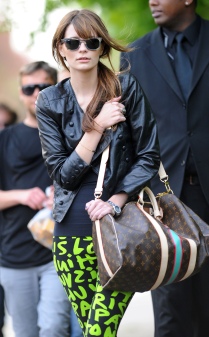 绉佷汉瀹氬埗lv,lv绉佷汉瀹氬埗