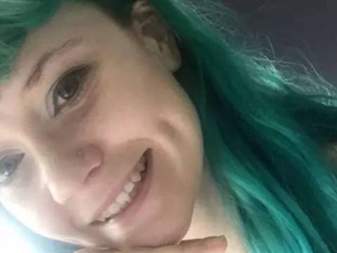 女大学生直播跳脱衣舞，她妈妈竟然表示支持！张大仙违约跳槽斗鱼，或将被冻结财产！