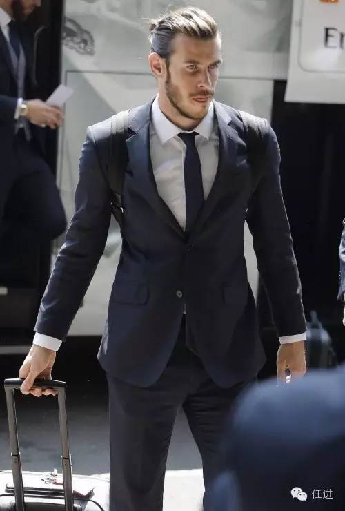 瓒崇悆鍓緫婊戣藩鍚堥泦,瓒崇悆鍘熷湴鑸旂悆