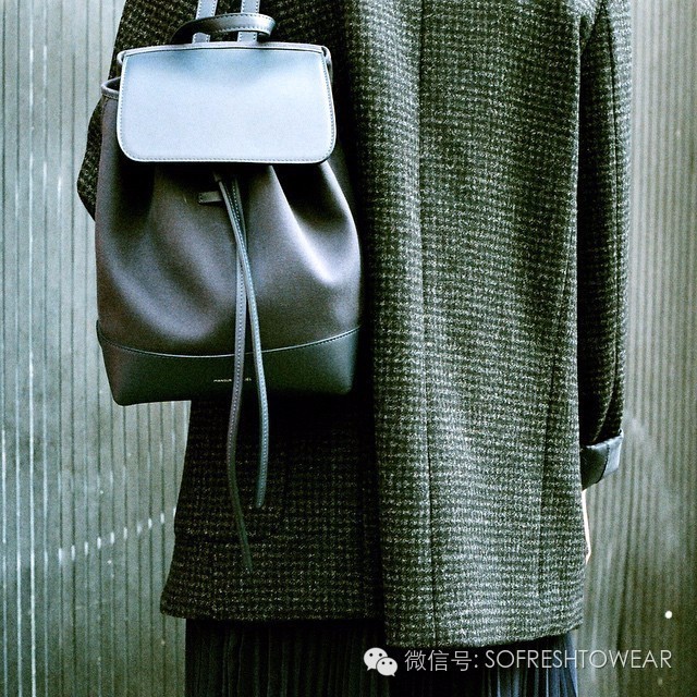 傲娇|老子背的这只包，谁敢说它不时髦