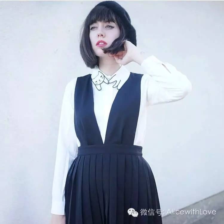 一个征服了莓莓与《神秘博士》女主的英伦品牌，附设计师越洋八卦回应