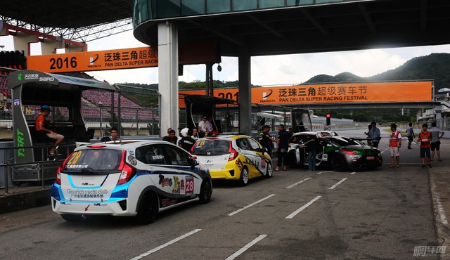 周末别宅啦快来看泛珠赛车节第一天的精彩花絮