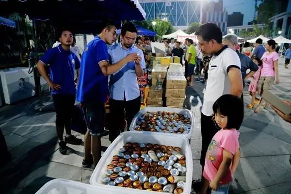 大美临港啤酒节开幕,啤酒狂欢节视频