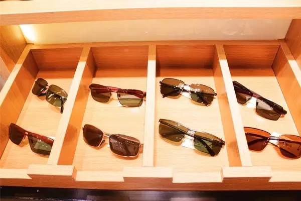 春夏必备墨镜品牌有哪些,韩国墨镜品牌明星同款