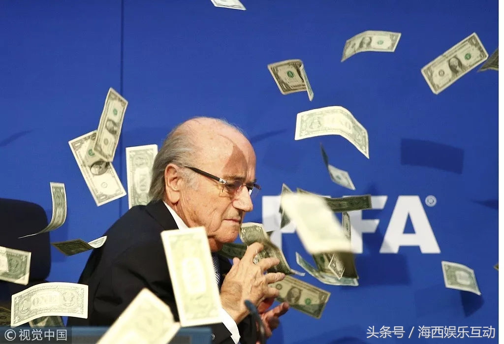 经典世界杯广告,上一届世界杯最显眼的中国广告