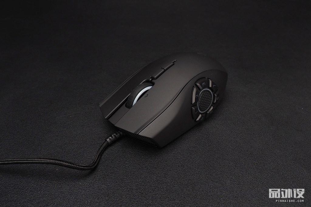 雷蛇那伽梵蛇六芒星背光灯不亮,雷蛇巴塞利斯蛇v2鼠标测评