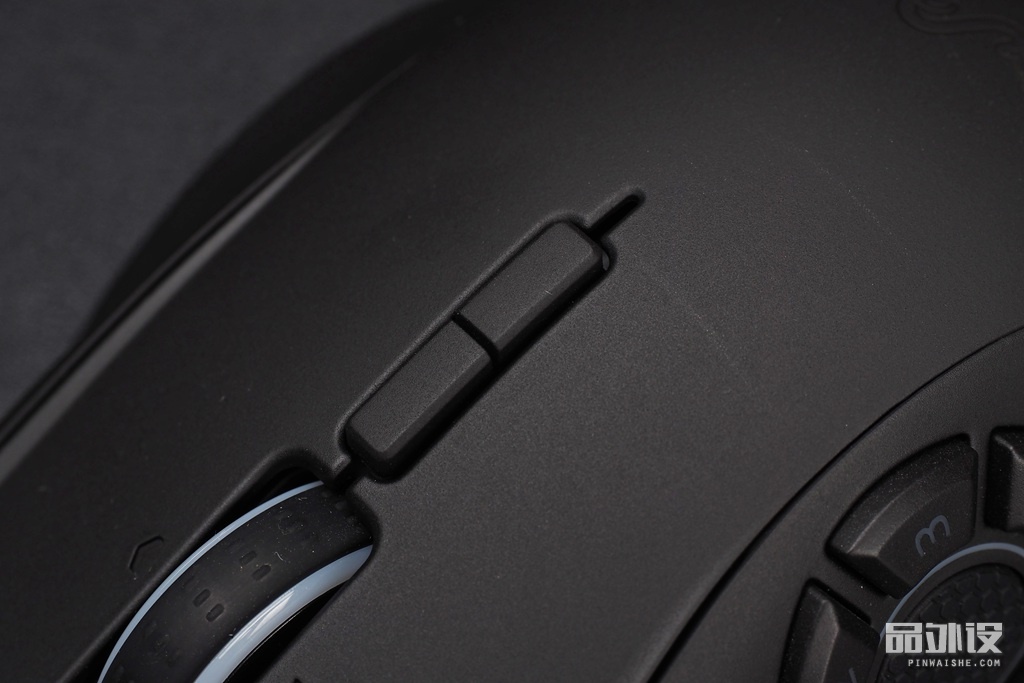 雷蛇那伽梵蛇六芒星背光灯不亮,雷蛇巴塞利斯蛇v2鼠标测评