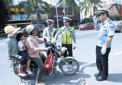 持c1驾驶证骑摩托车怎样处罚,有c1驾照怎样才能骑摩托车