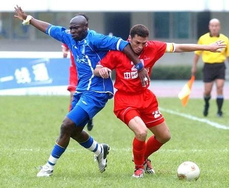 江苏堪称“足坛坚挺帝”!唯一一支连降两级还重返顶级联赛的球队