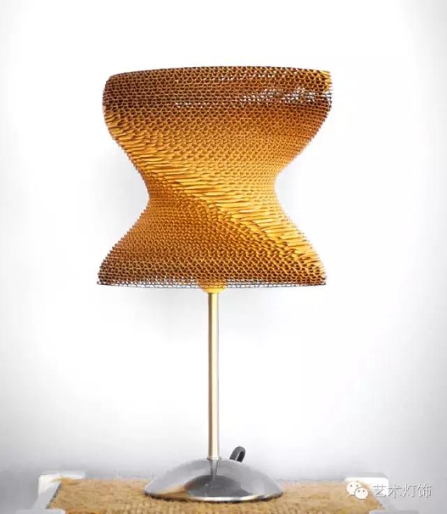 瓦楞纸灯饰手工教程,瓦楞纸灯饰包装