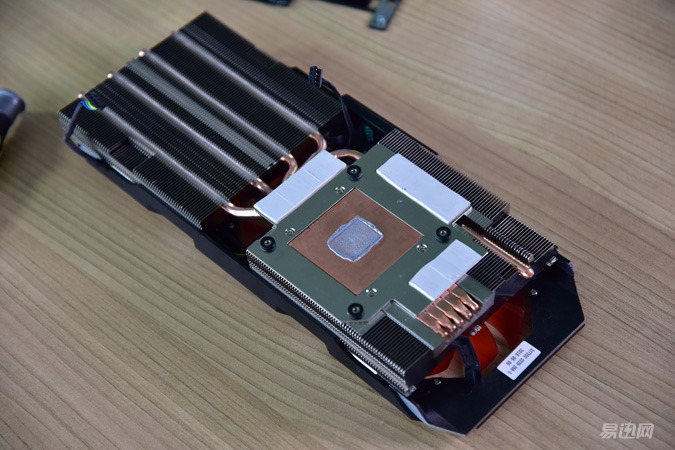 影驰1070轻松干掉了上一代旗舰！