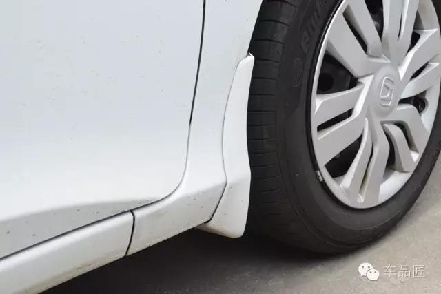 汽车挡泥板软的好还是硬的好,汽车挡泥板软胶好还是硬胶好