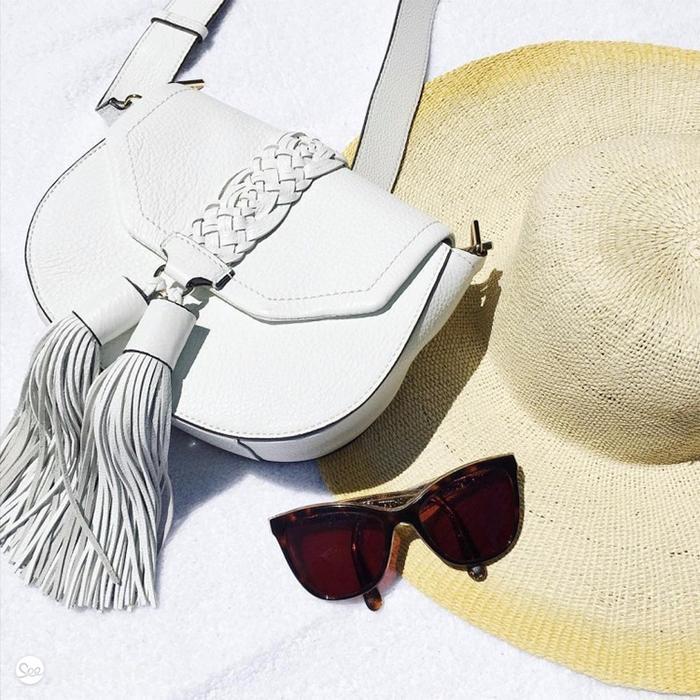 100个值得买的包包品牌,今年很流行宽肩带包包