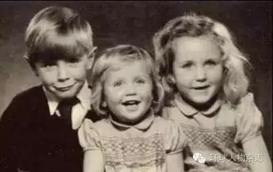 霍金是物理学家他发现了什么现象,霍金的家庭背后的奇葩