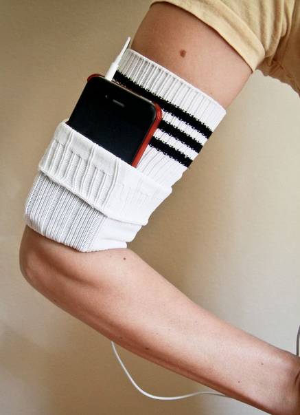 旧袜子不要扔冬天不用怕冻手了,旧袜子丢了是什么征兆