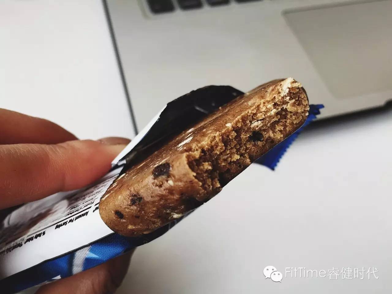 最好吃的蛋白棒测评,吃一周蛋白棒实测
