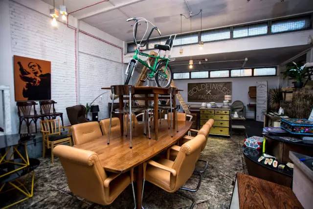 英镑贬值得好快,英镑贬值我们该如何应对