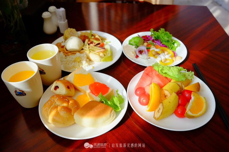 碧桂园十里金滩酒店海边上的五星酒店