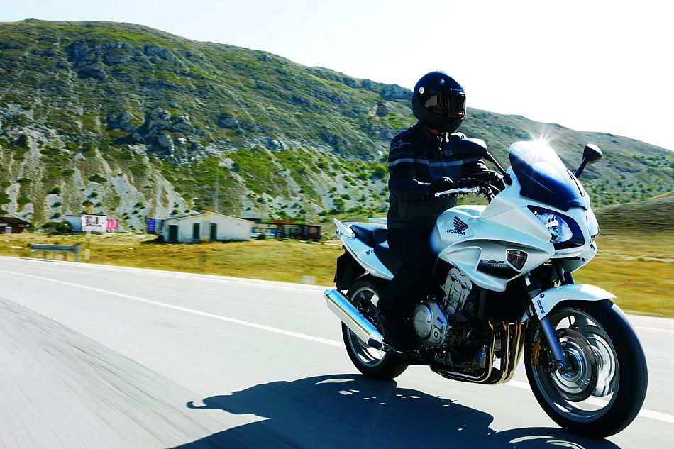 hondacbr1000sp,hondacbr1000rr赛道版