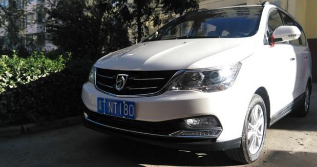 2017款宝骏7301.8l试驾视频,宝骏730用5w30好还是用5w40好