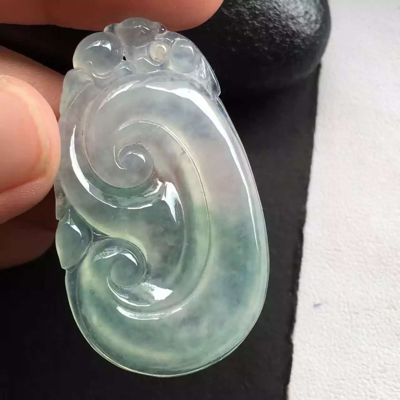 翡翠货源小程序,做翡翠微商要怎么扩大人脉