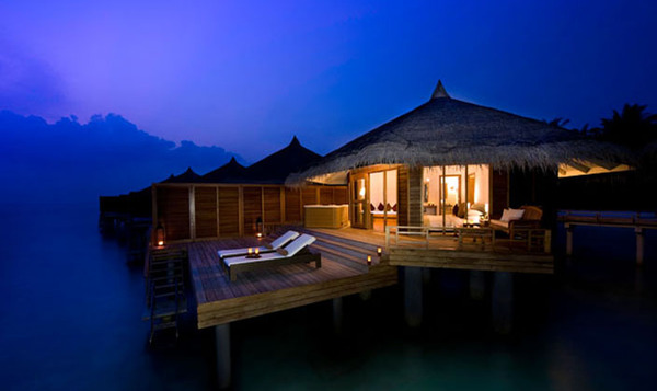 美佳航空的飞机,马代库拉玛蒂kuramathi价格