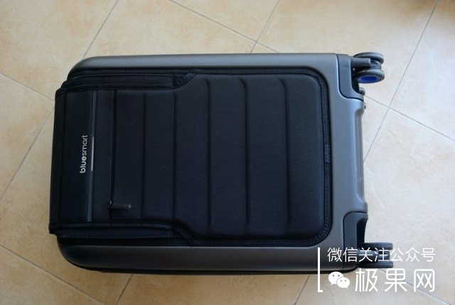 最适合自动行走的旅行箱,自动打开旅行箱