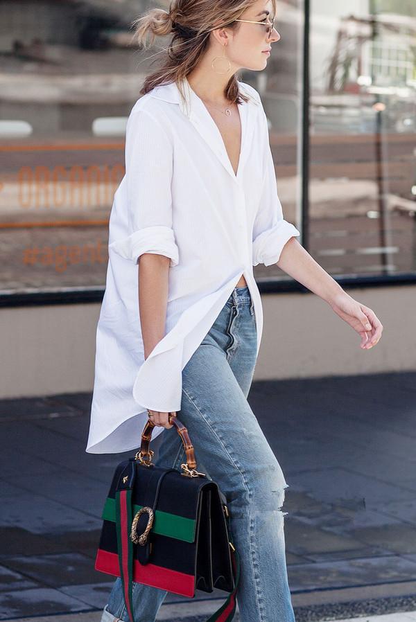 白T桖+牛仔裤，最简单品如何穿出明星范？