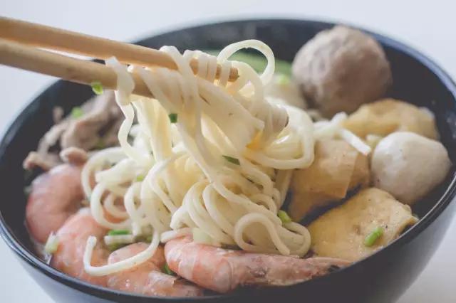 用十年“食光”，去结交一座城