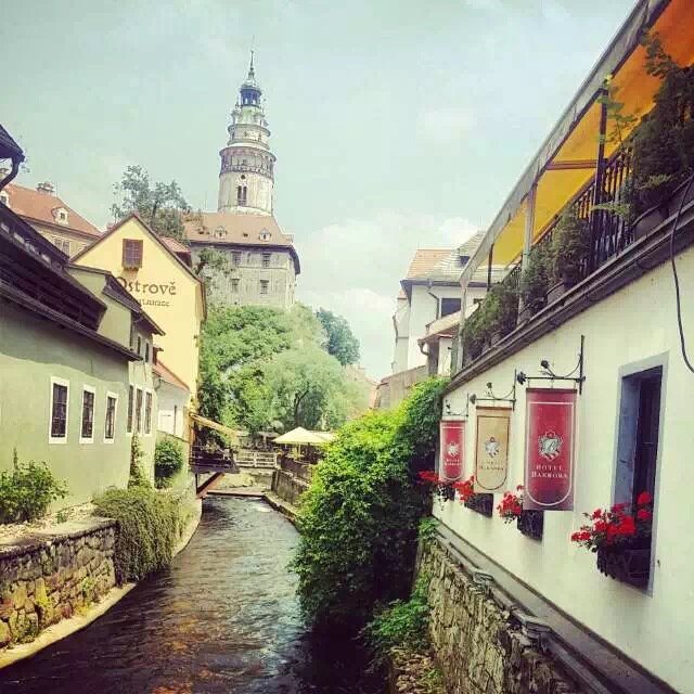 游伏尔塔瓦河,布拉格伏尔塔瓦河乘船游