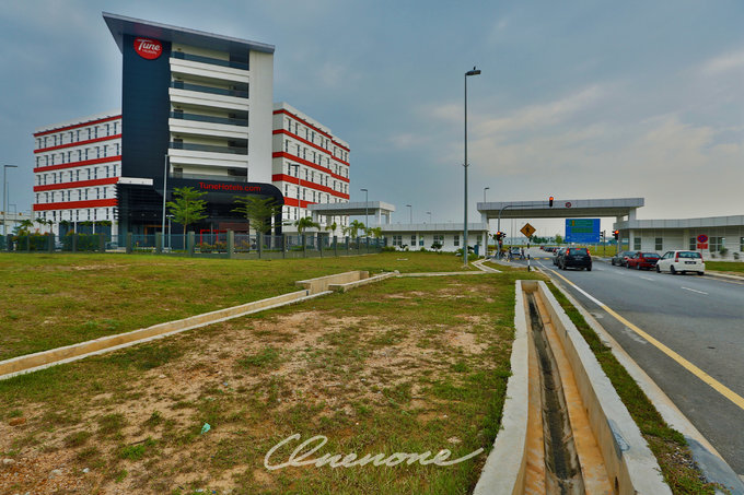 马来西亚个人旅游电子签证、过境签证、落地签证真相揭秘和吉隆坡国际机场KLIA1、KLIA2航班中转通关秘笈（2016版）